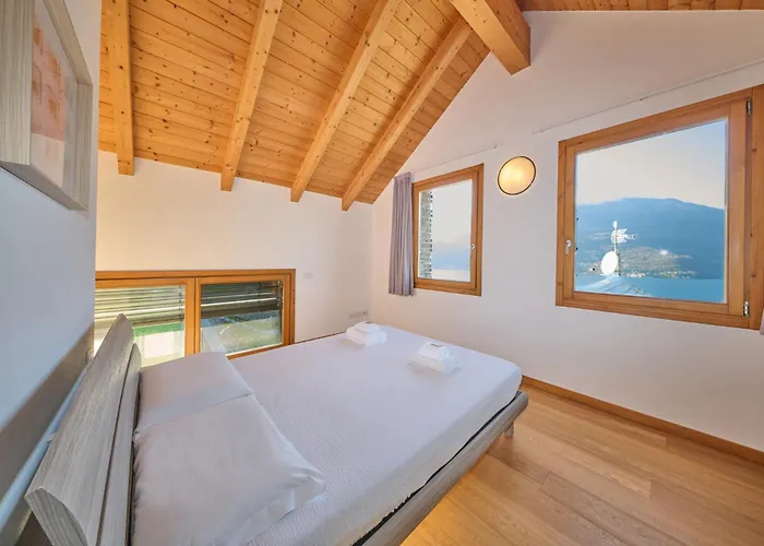 Paradiso Del * Bellano